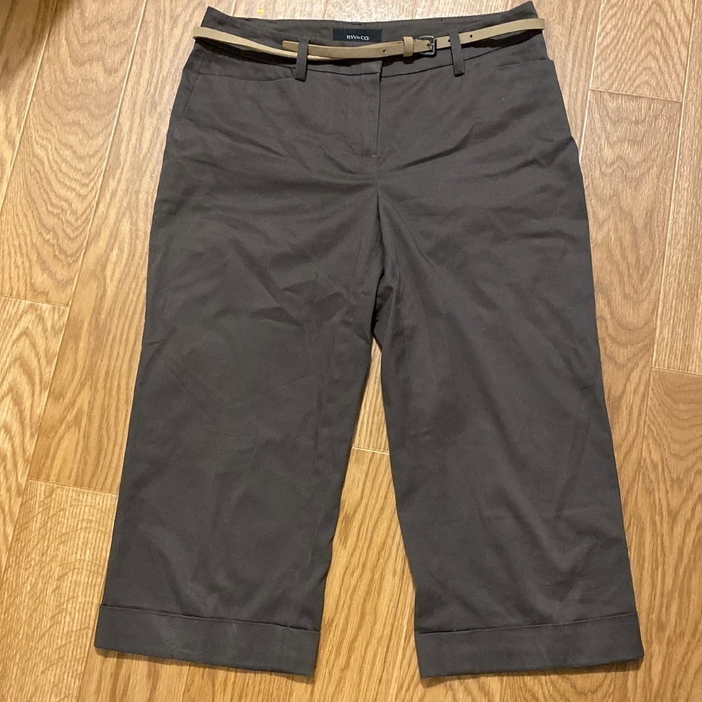 Rw&co Women’s  Brown Capris with Belt (Size 2)